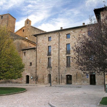 Hotel Monasterio De Leyre Yesa 외부 사진