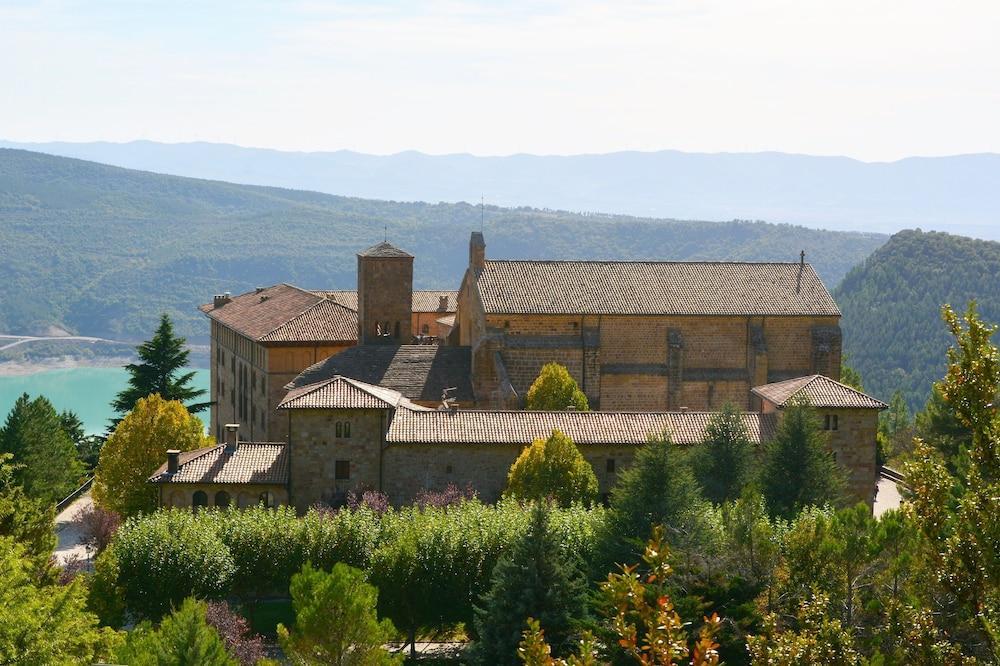 Hotel Monasterio De Leyre Yesa 외부 사진