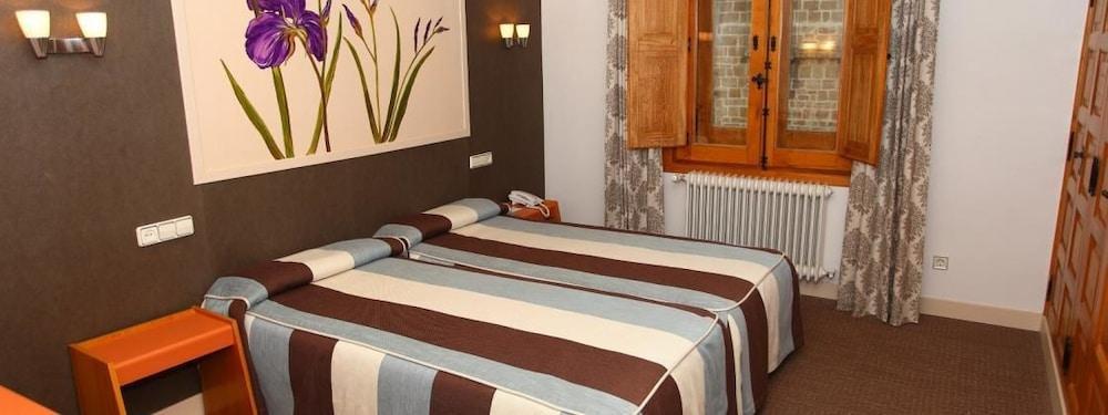 Hotel Monasterio De Leyre Yesa 외부 사진