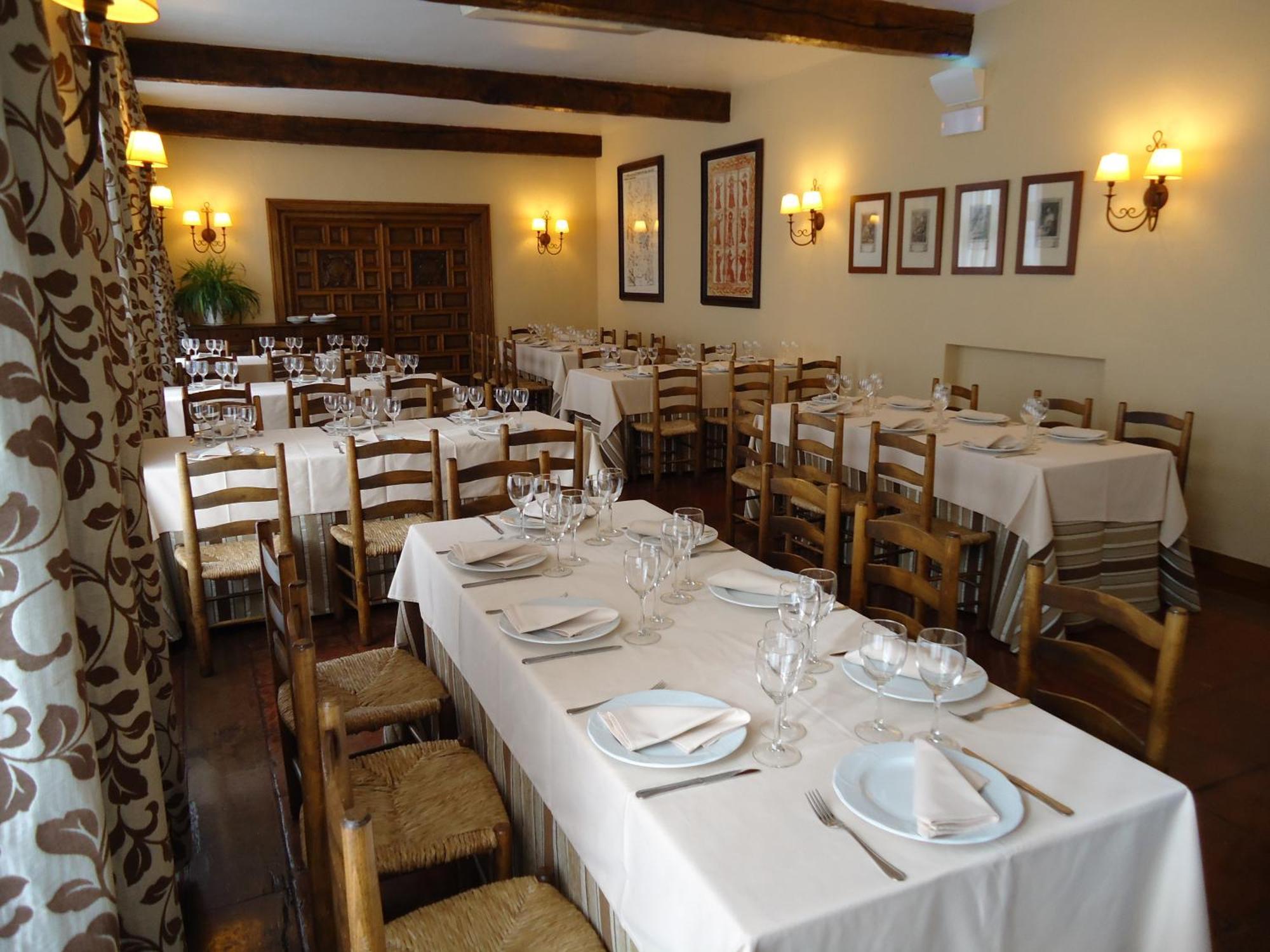 Hotel Monasterio De Leyre Yesa 외부 사진