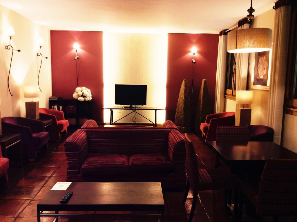 Hotel Monasterio De Leyre Yesa 외부 사진