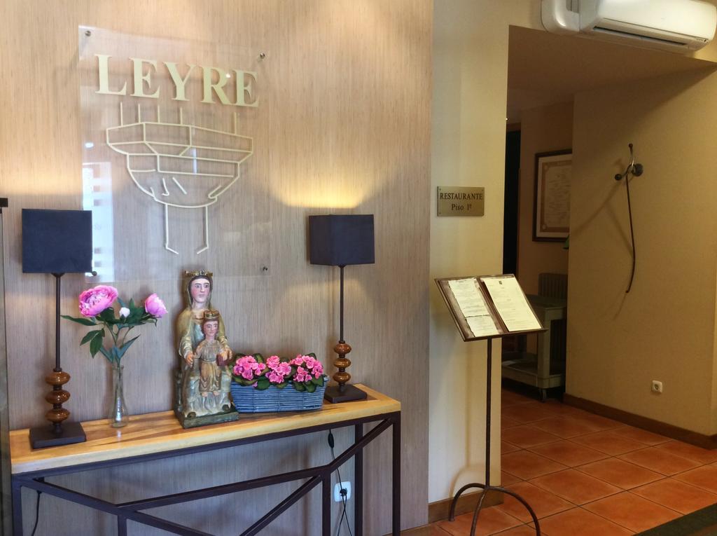 Hotel Monasterio De Leyre Yesa 외부 사진