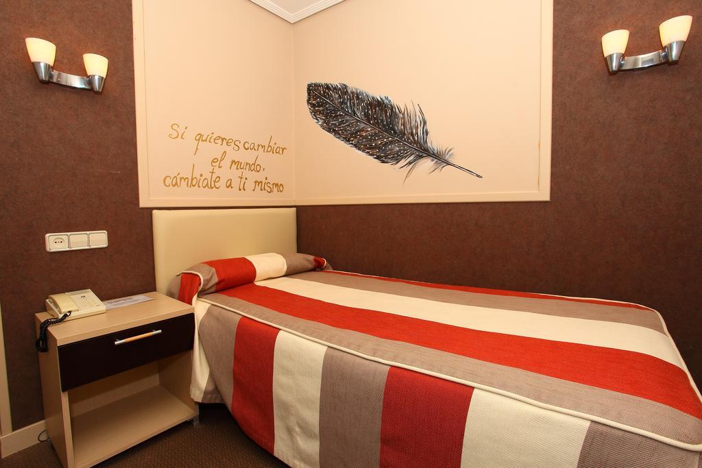 Hotel Monasterio De Leyre Yesa 외부 사진