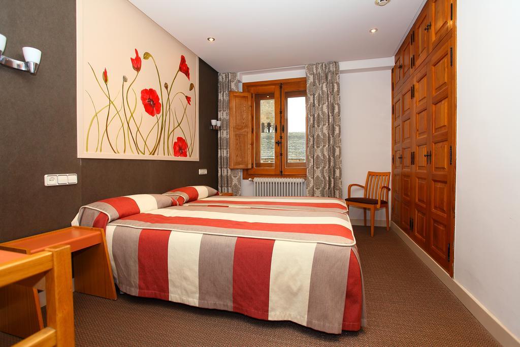 Hotel Monasterio De Leyre Yesa 외부 사진