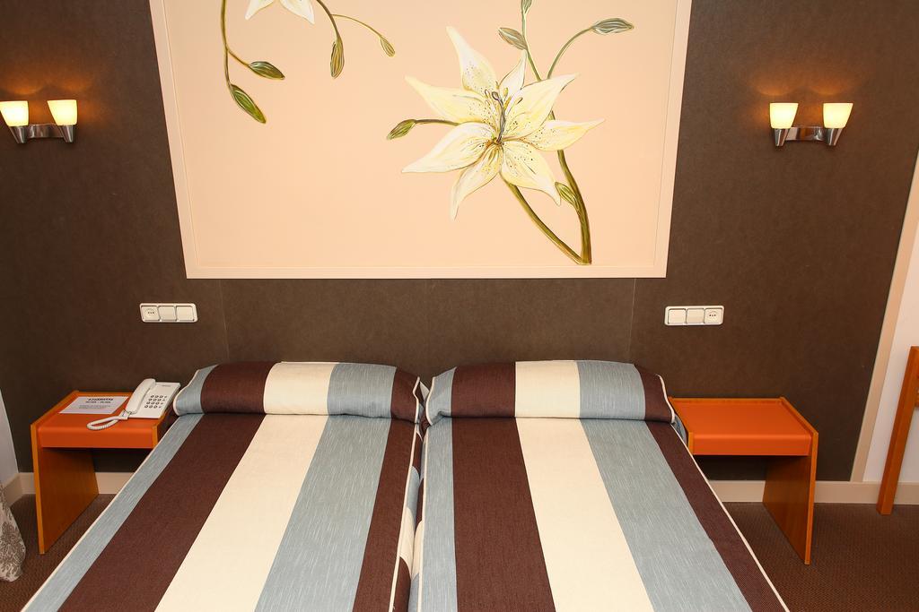 Hotel Monasterio De Leyre Yesa 외부 사진