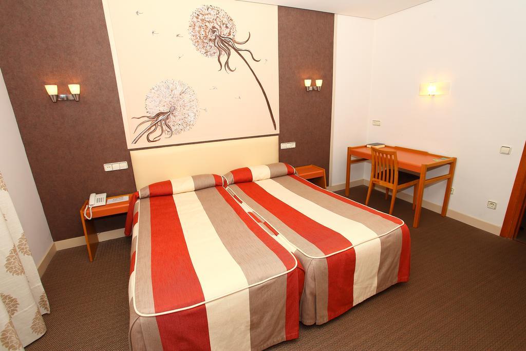 Hotel Monasterio De Leyre Yesa 외부 사진
