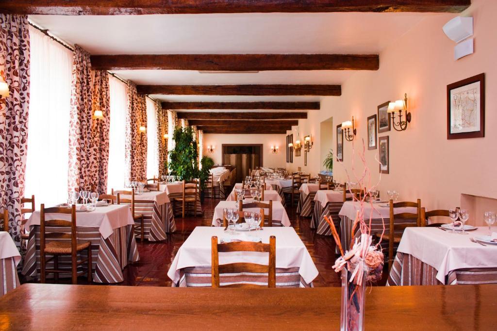 Hotel Monasterio De Leyre Yesa 외부 사진